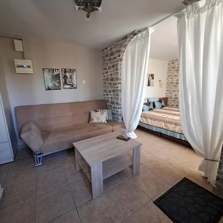 Vakantiehuis With Garden Karystos (Evia)